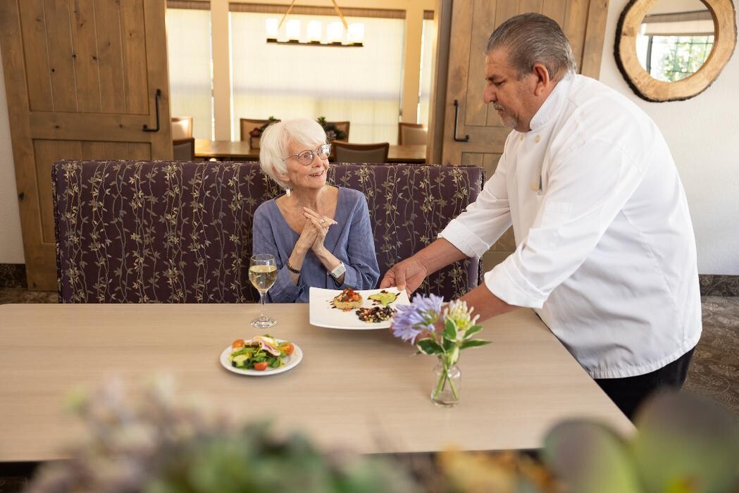 Images Carlton Senior Living Pleasant Hill - Martinez