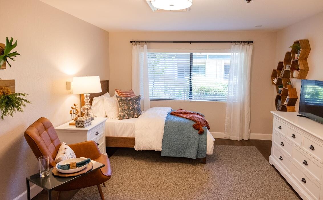 Images Carlton Senior Living Orangevale