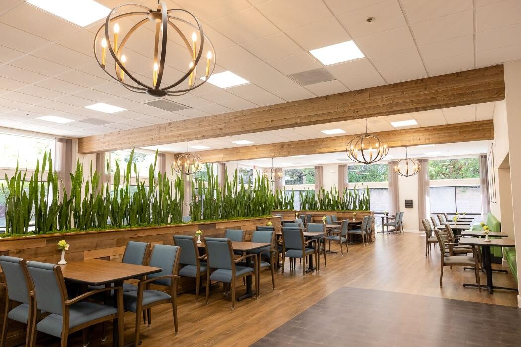 Images Carlton Senior Living Orangevale