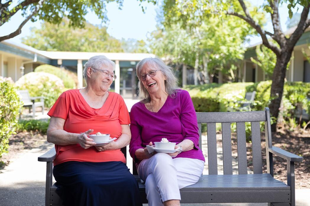 Images Carlton Senior Living Orangevale