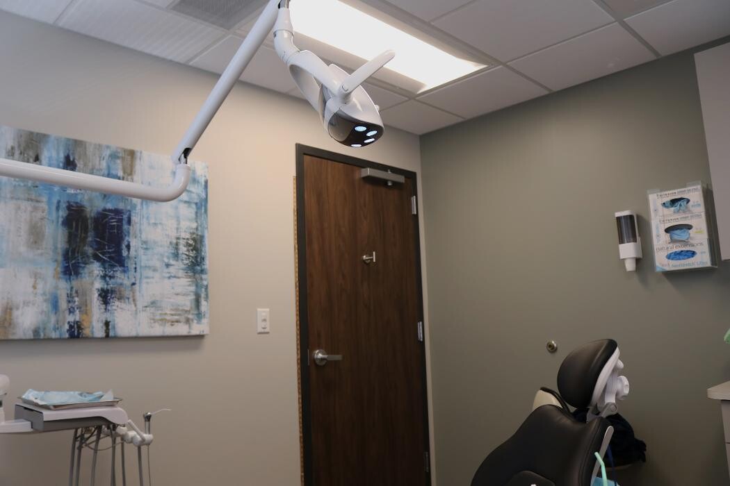 Images Britely Dentures + Implants Studio