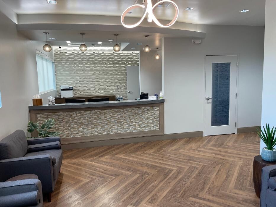 Images Britely Dentures + Implants Studio