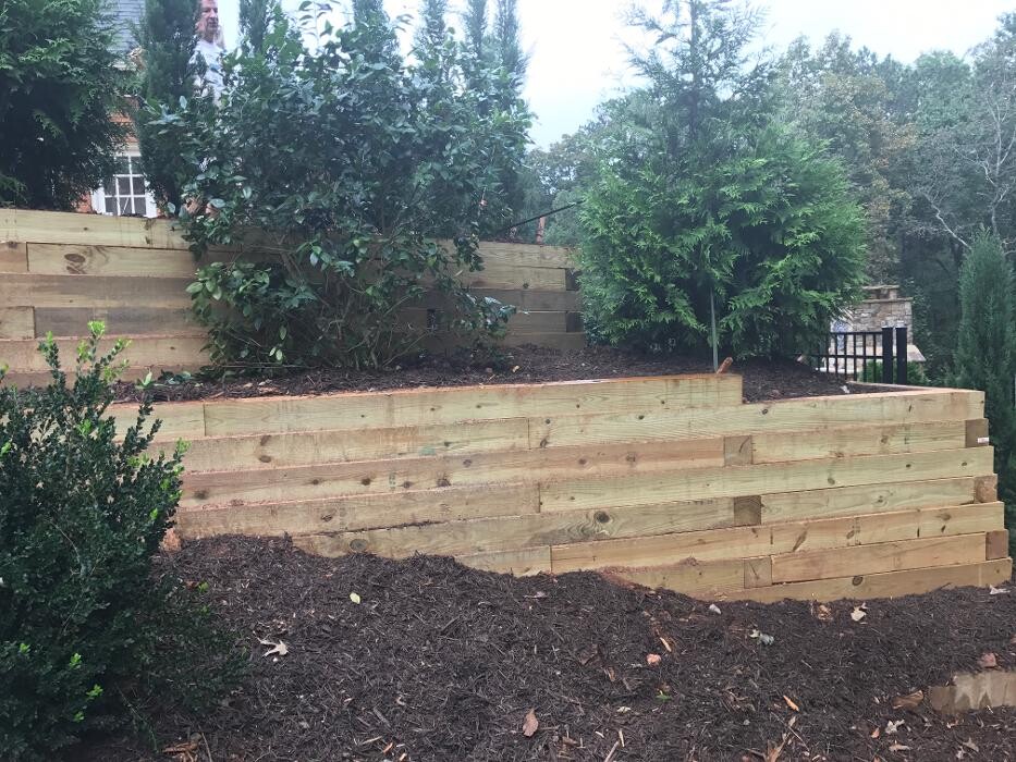 Images Legendary Landscaping Inc.