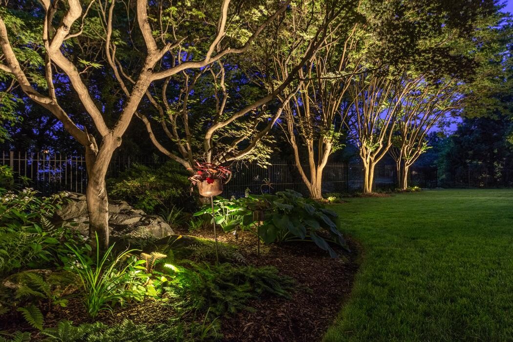 Images Legendary Landscaping Inc.