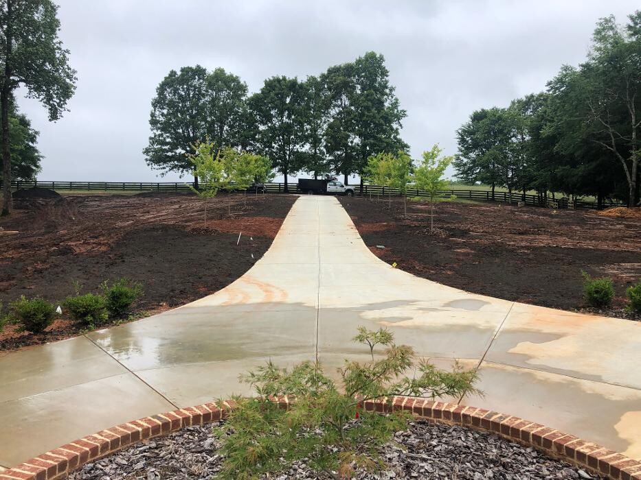 Images Legendary Landscaping Inc.