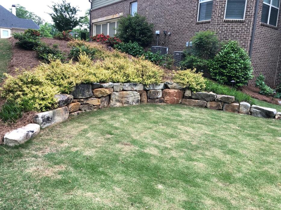 Images Legendary Landscaping Inc.
