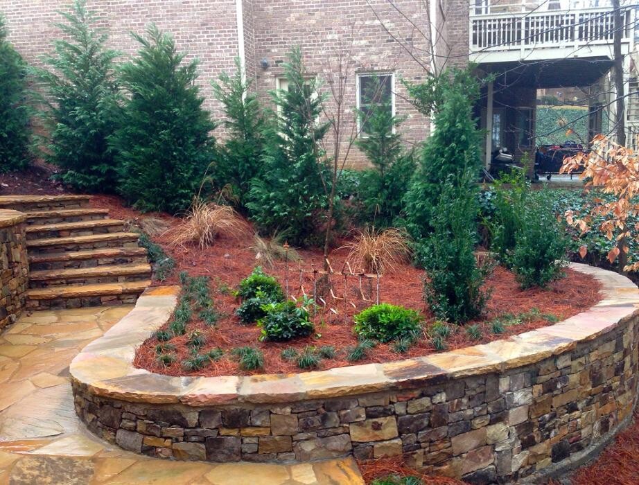 Images Legendary Landscaping Inc.