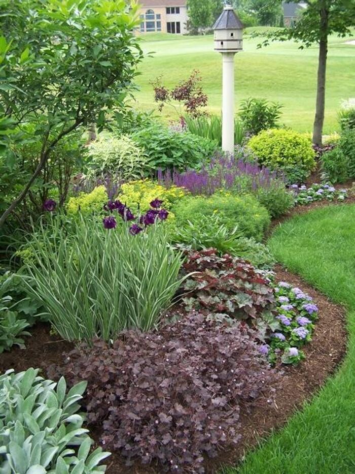 Images Legendary Landscaping Inc.