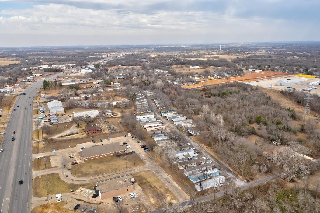 Images Ranches of Joshua Mobile Home Park