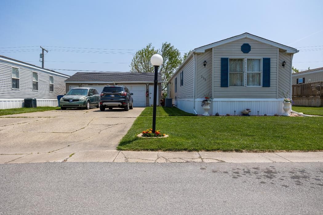 Images Forest Oaks Mobile Home Park