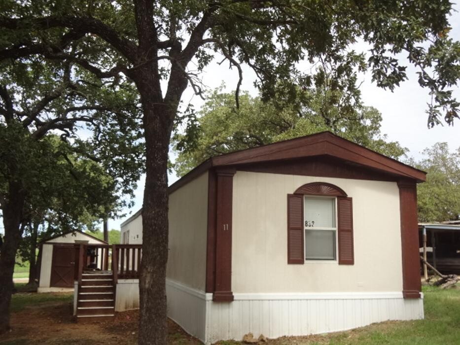 Images Pleasant Oaks MHC