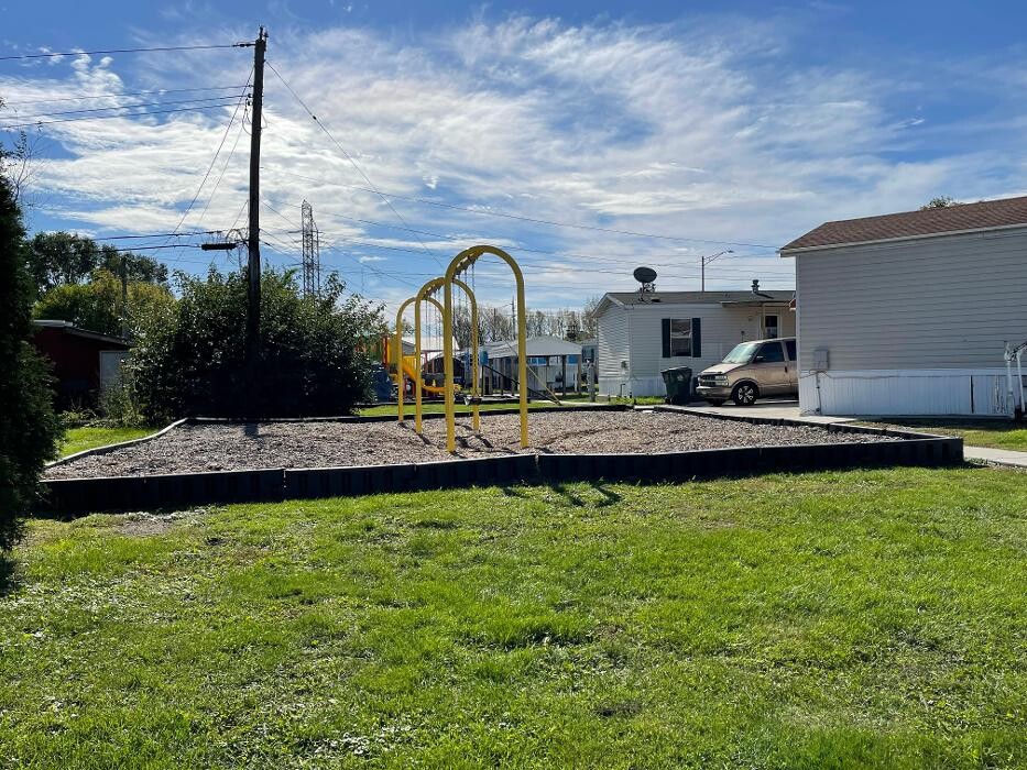 Images Colonial Estates Mobile Home Park