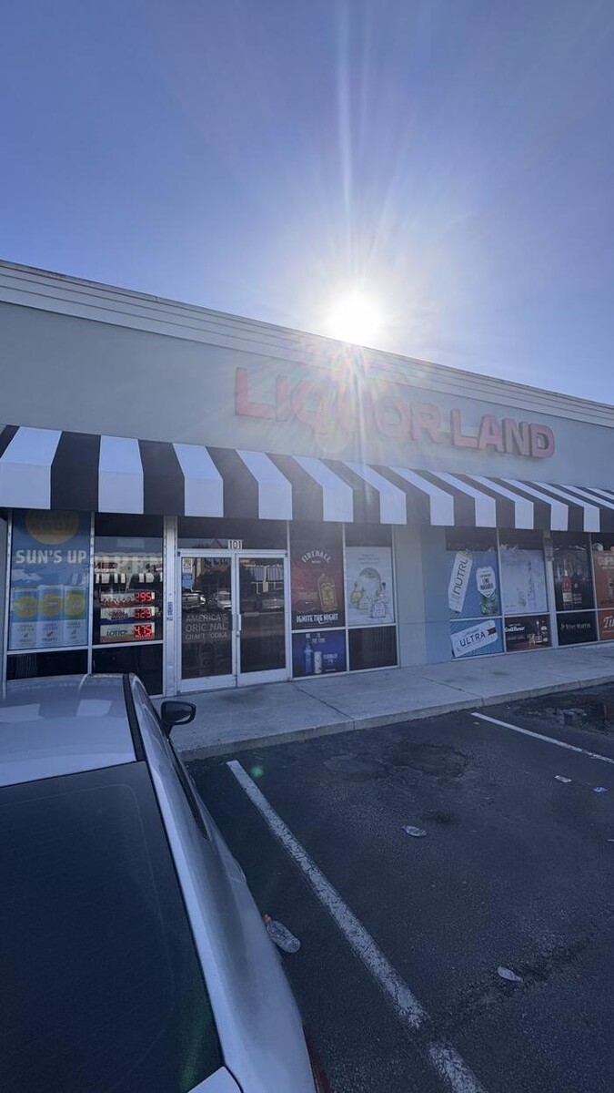 Images CoinFlip Bitcoin ATM - Liquor Land (West Melbourne)