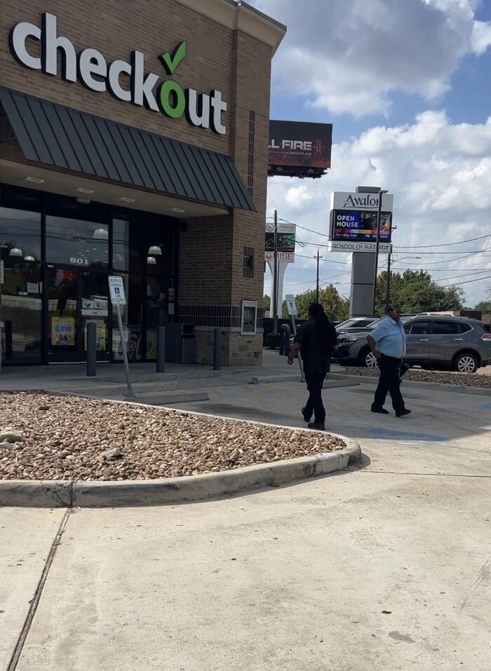 Images CoinFlip Bitcoin ATM - Checkout Food Stores 43 (Houston)