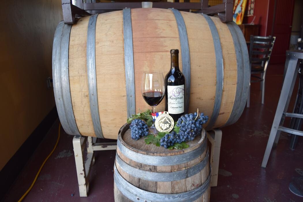 Images Kingman Estates Winery