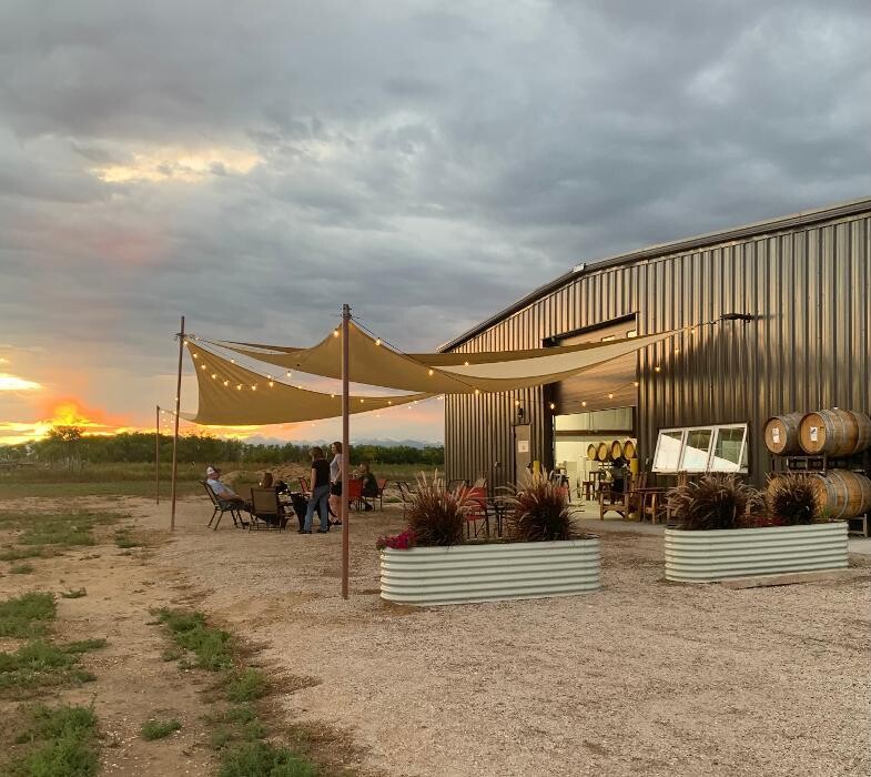 Images Kingman Estates Winery