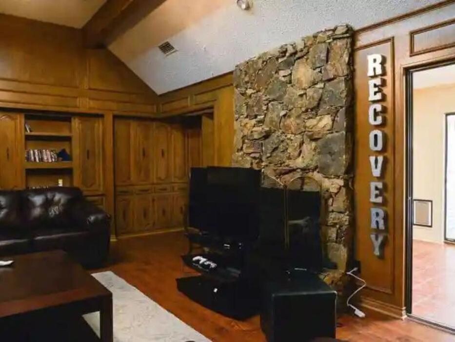 Images Real Deal Sober Living Homes: Farmers Branch