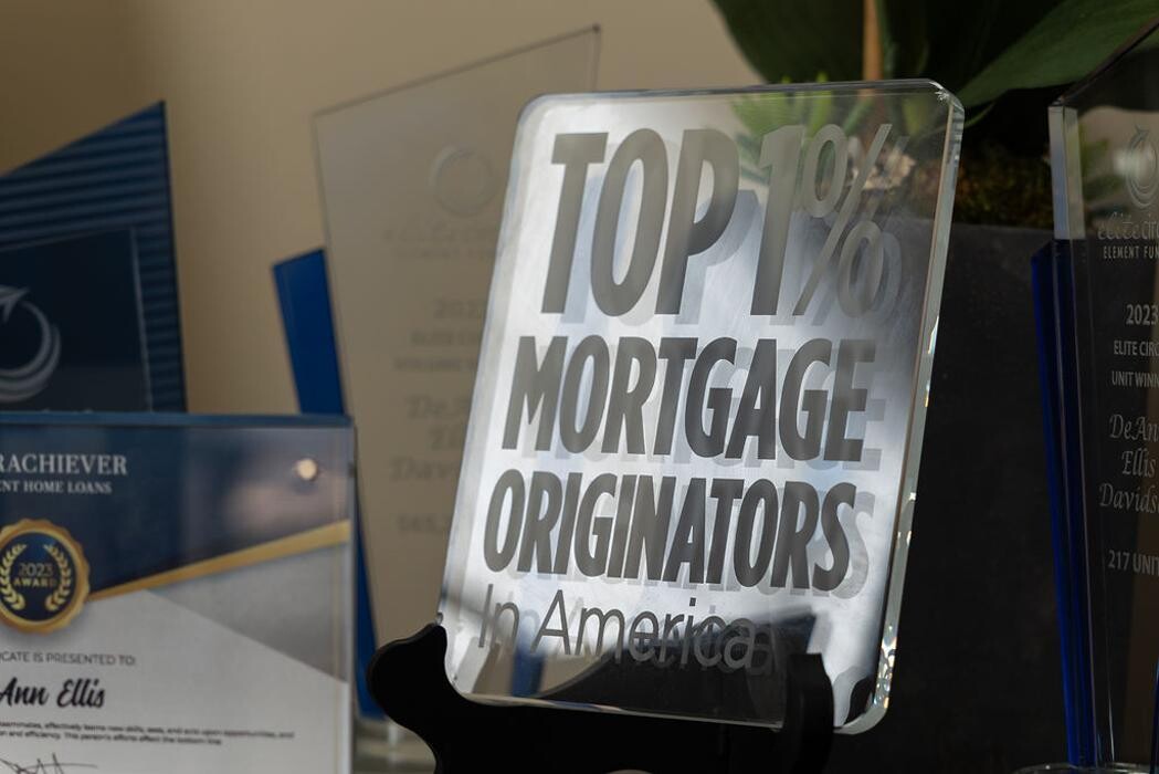 Images Element Home Loans: The DeAnn Ellis Team