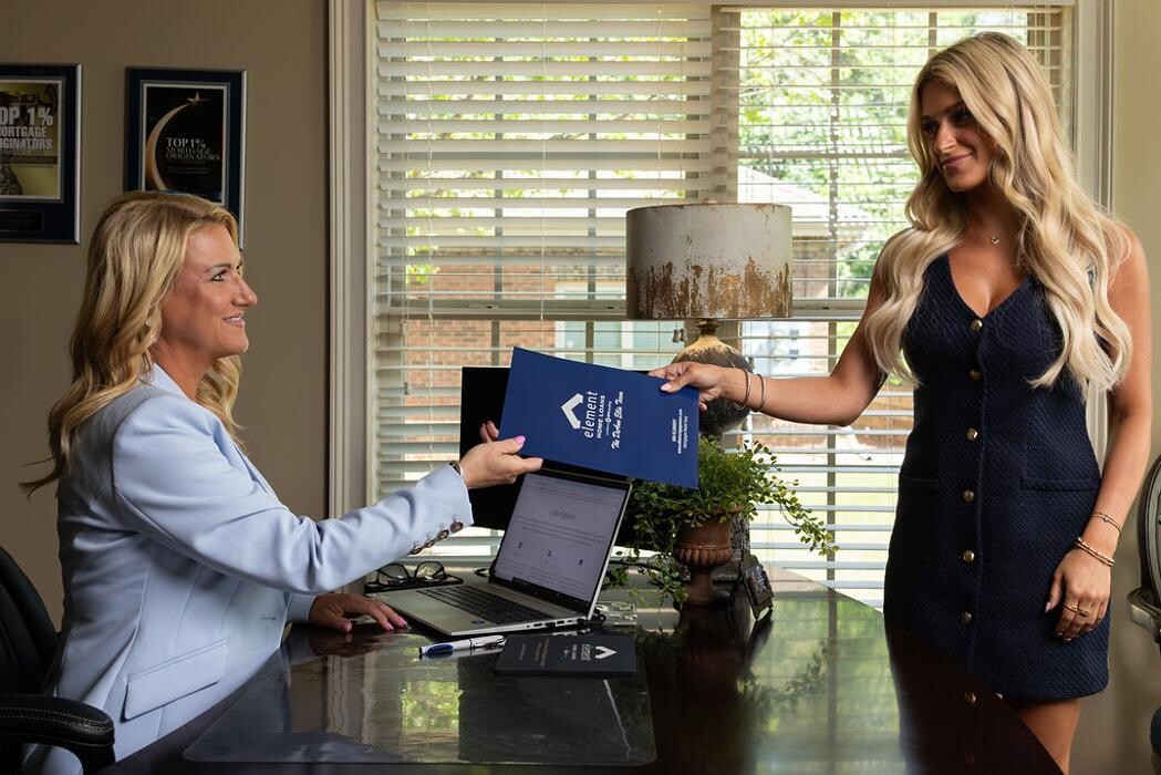 Images Element Home Loans: The DeAnn Ellis Team