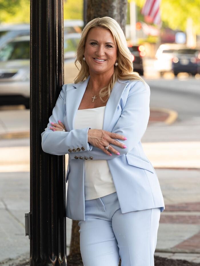 Images Element Home Loans: The DeAnn Ellis Team