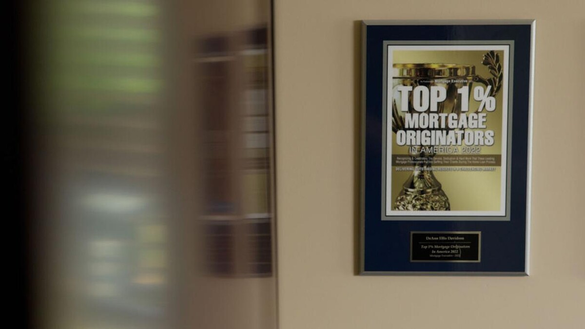 Images Element Home Loans: The DeAnn Ellis Team