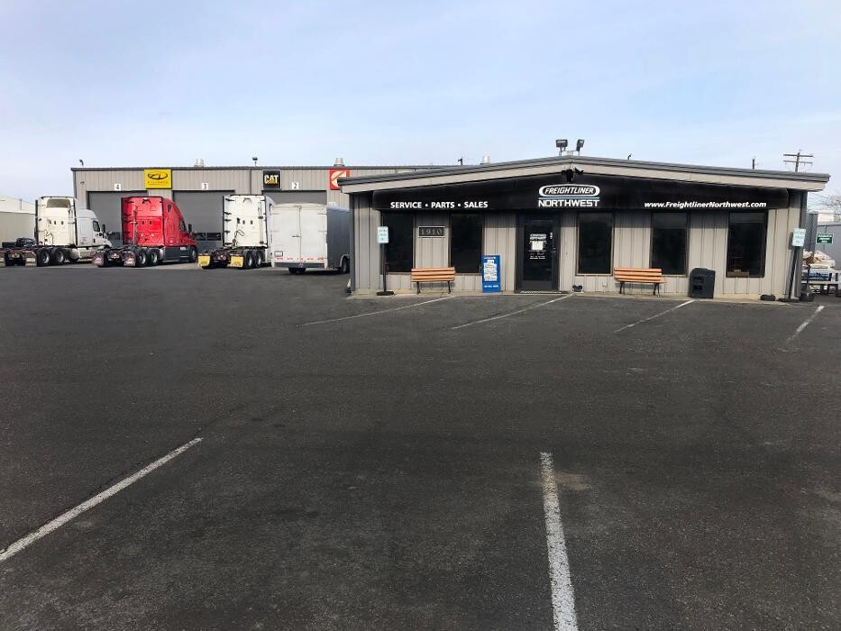 Images Freightliner Northwest