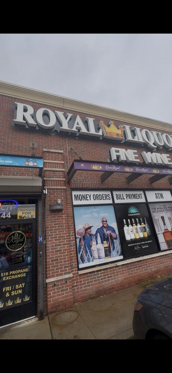 Images CoinFlip Bitcoin ATM - Royal Liquor (Farmington Hills)