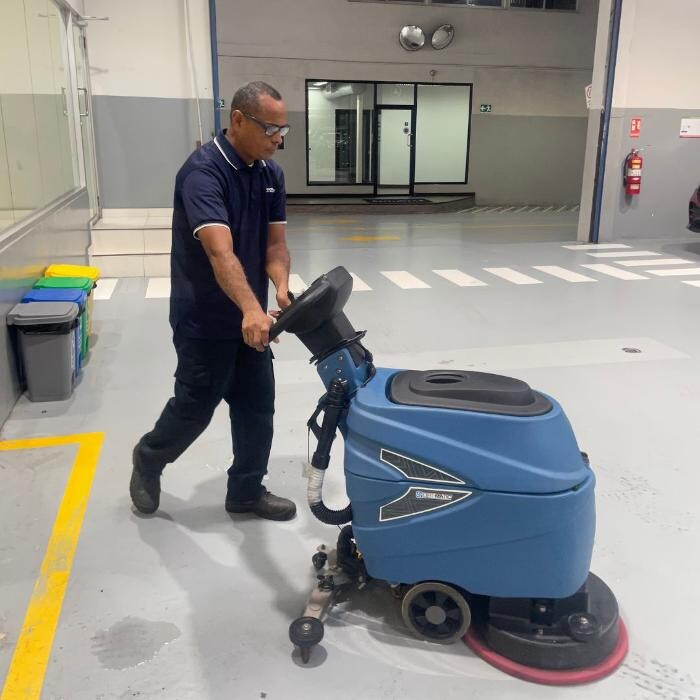 Images Broomday Texas LLC