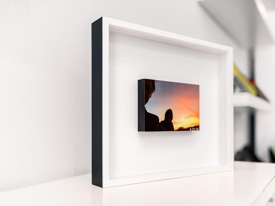 Images Hang Steady Custom Picture Framing