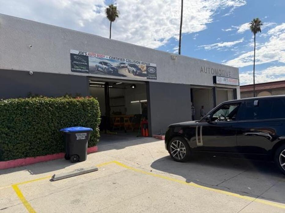 Images Joe's Auto Body & Paint Inc