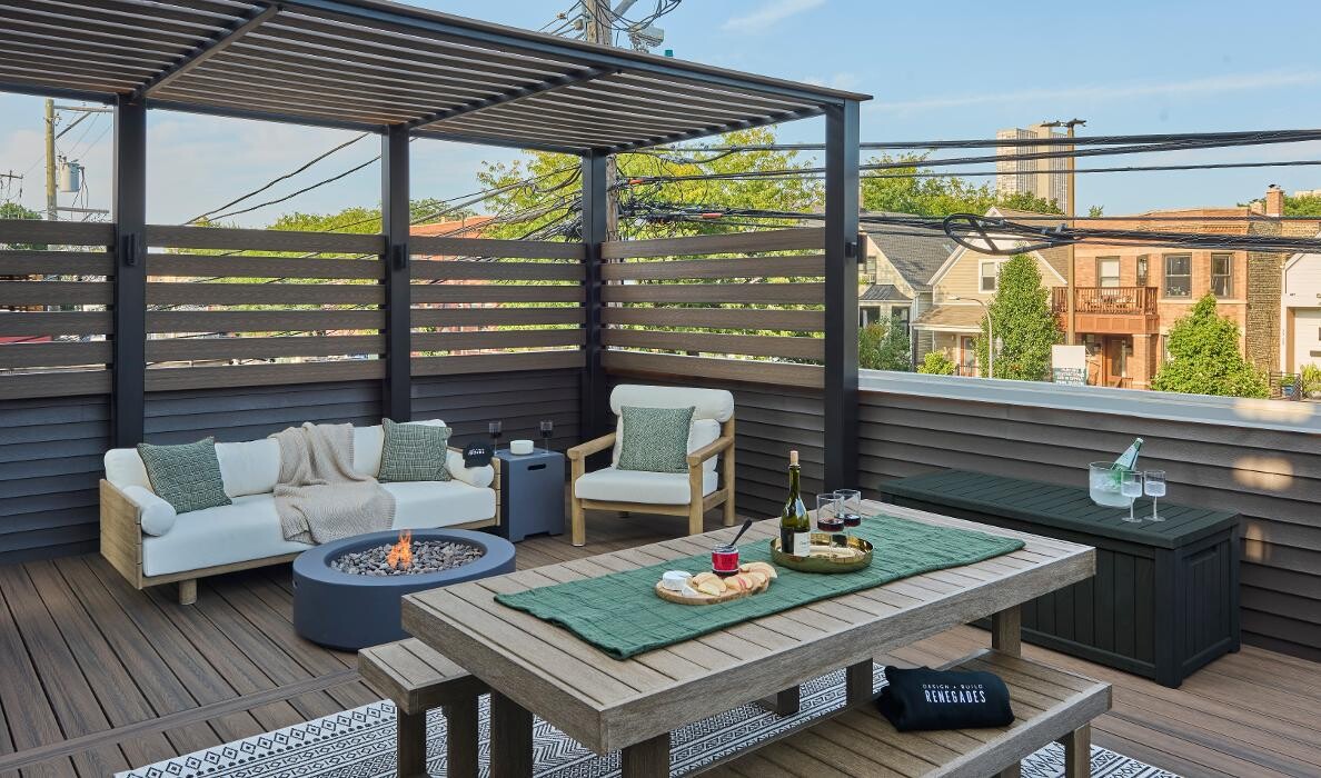 Images DESIGN + BUILD RENEGADES