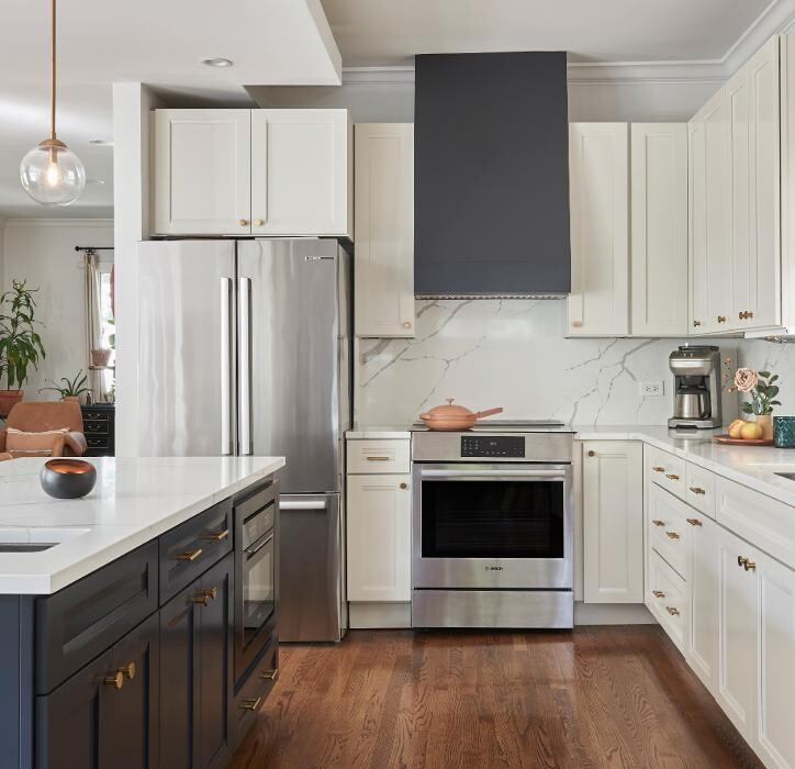 Images DESIGN + BUILD RENEGADES