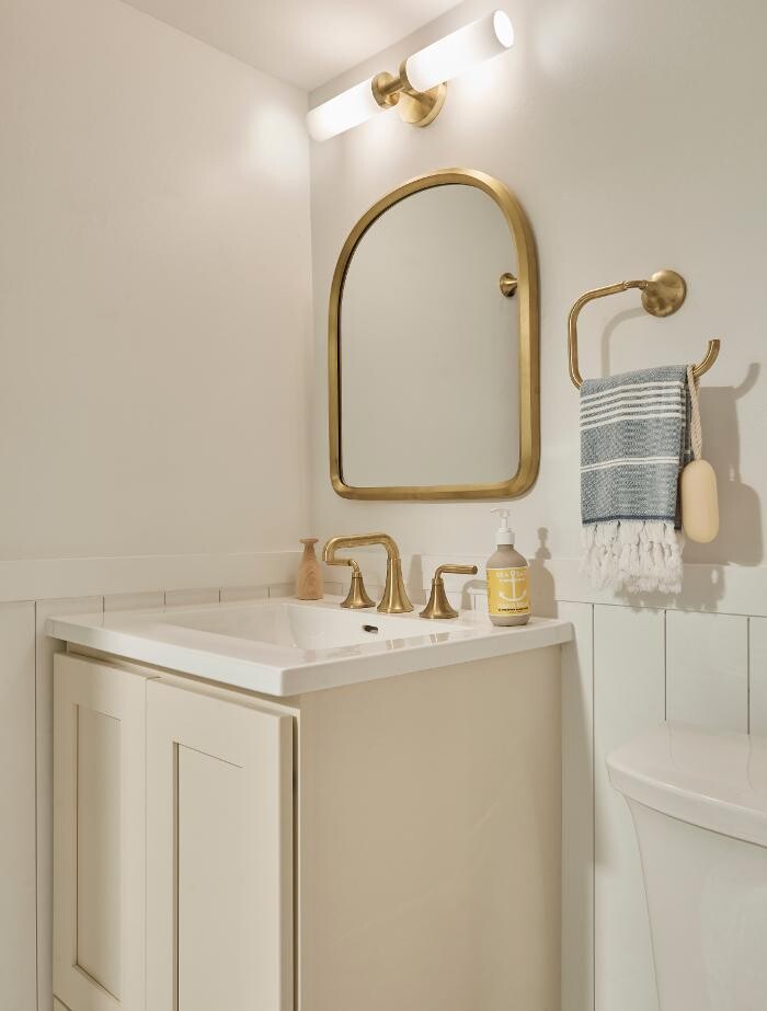 Images DESIGN + BUILD RENEGADES