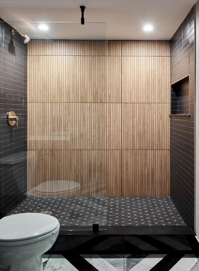 Images DESIGN + BUILD RENEGADES