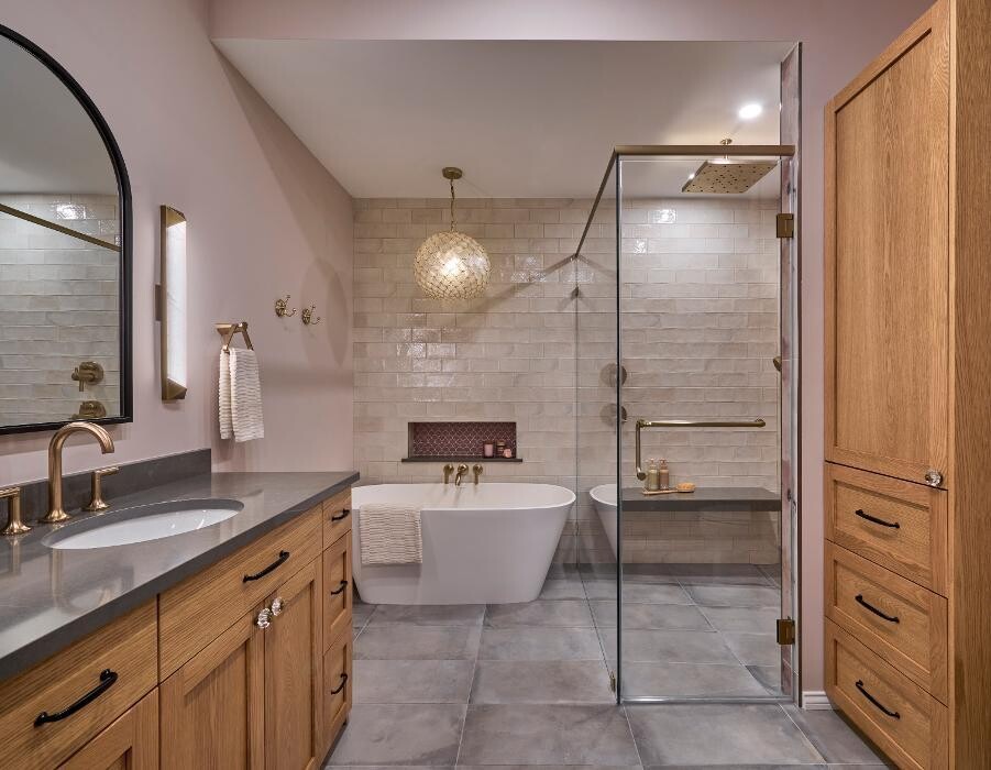 Images DESIGN + BUILD RENEGADES