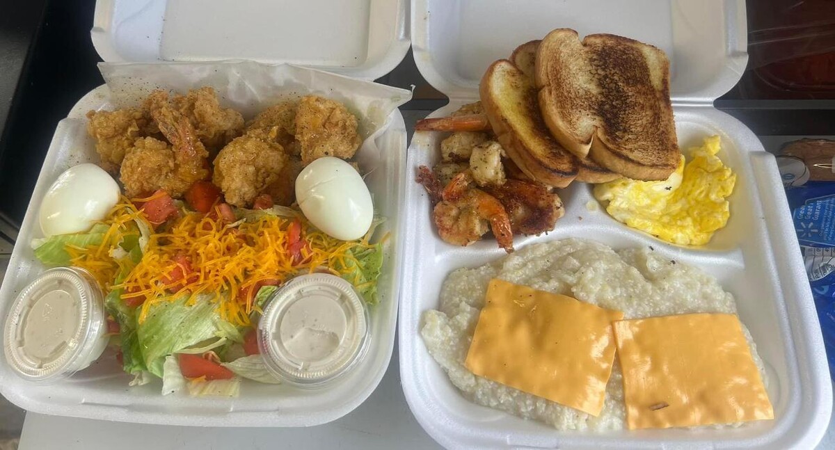 Images Moe's Grill Food Truck