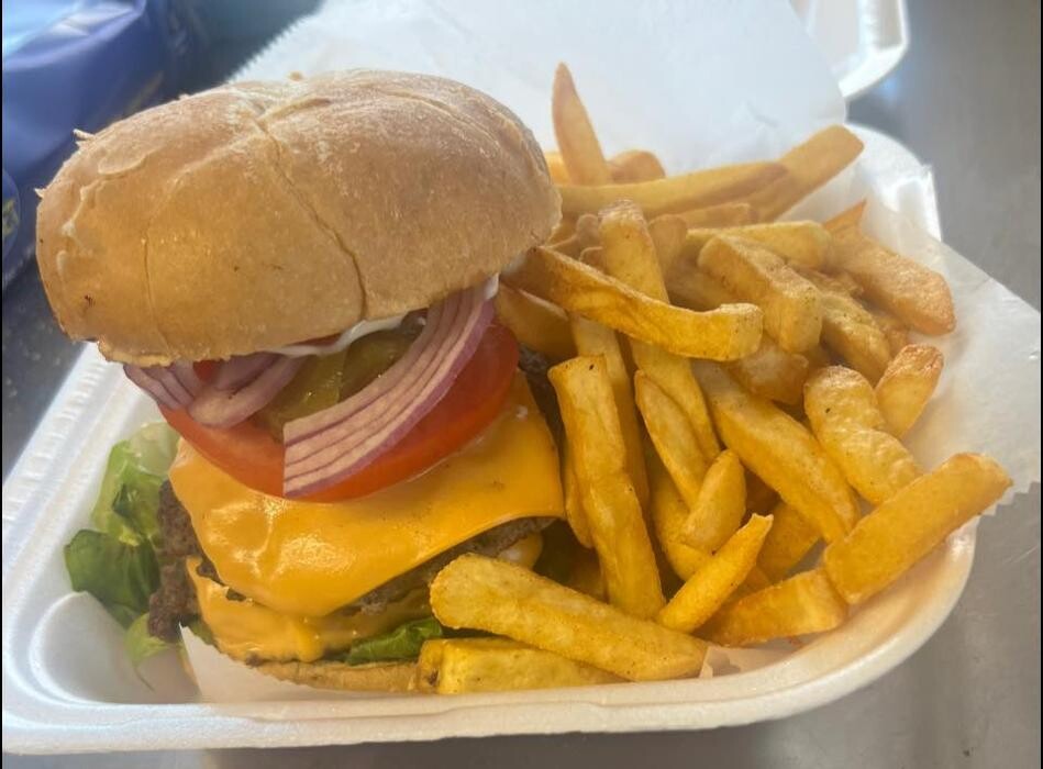 Images Moe's Grill Food Truck