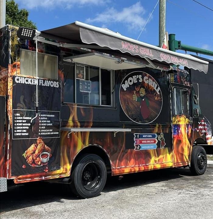 Images Moe's Grill Food Truck