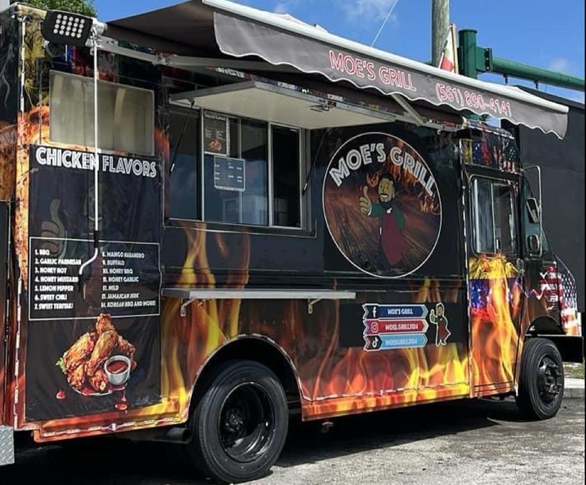 Images Moe's Grill Food Truck