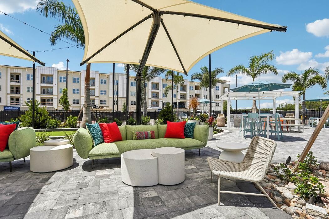 Images Paros Vineland Apartments