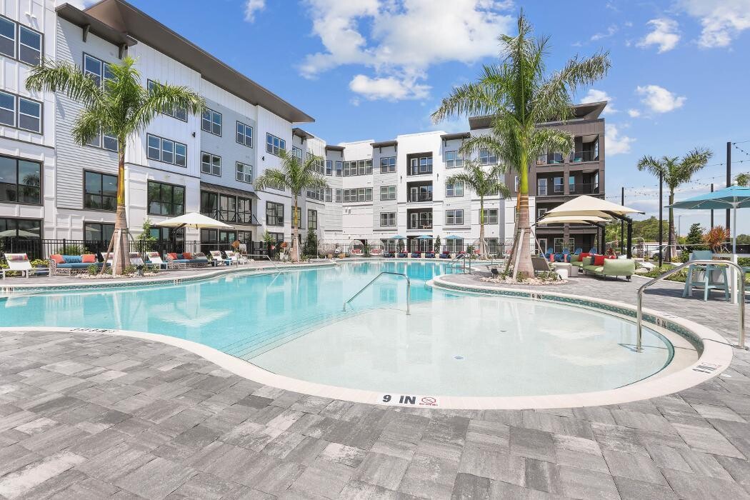 Images Paros Vineland Apartments