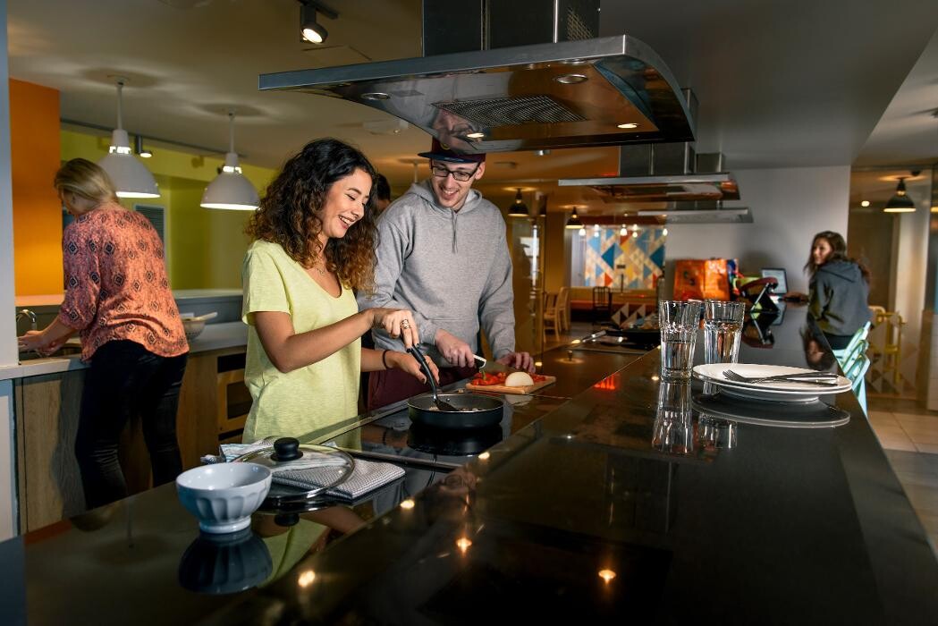 Images EHS New Yorker Residence