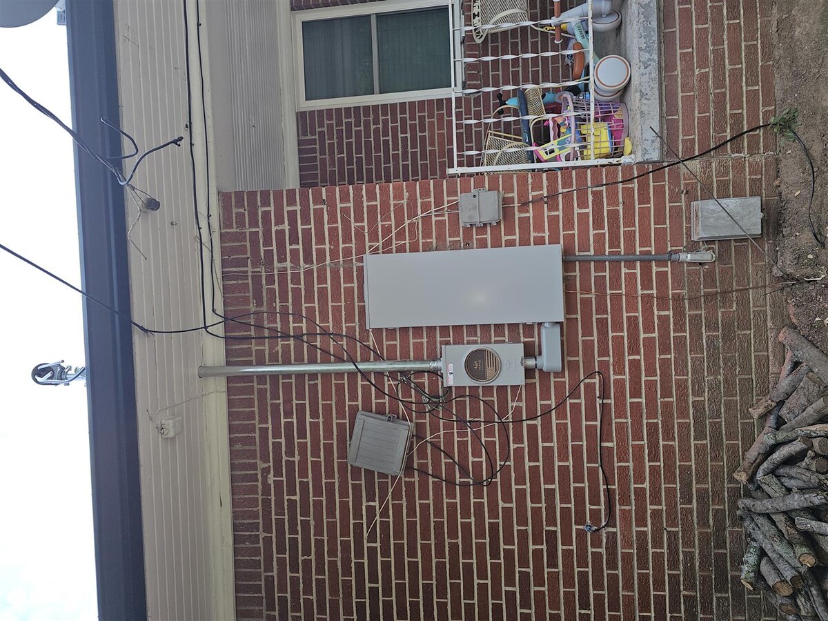 Images Red's Electric