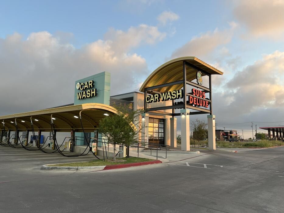 Images Suds Deluxe Car Wash