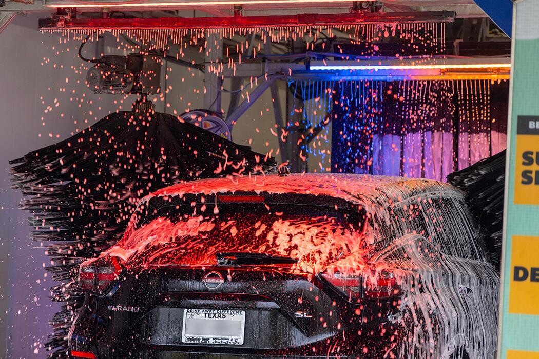 Images Suds Deluxe Car Wash