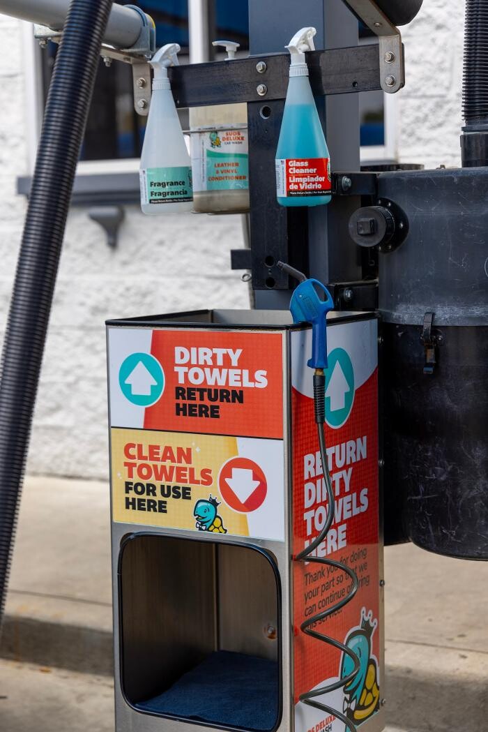 Images Suds Deluxe Car Wash