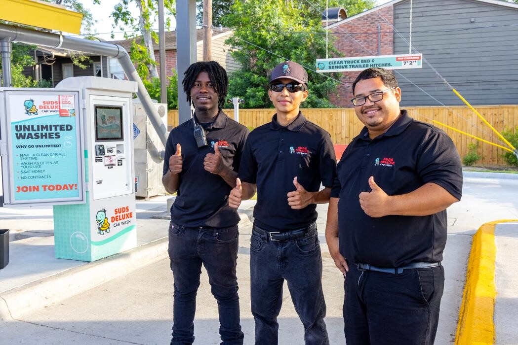 Images Suds Deluxe Car Wash