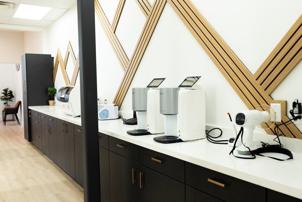 Images Only Crowns - Las Vegas