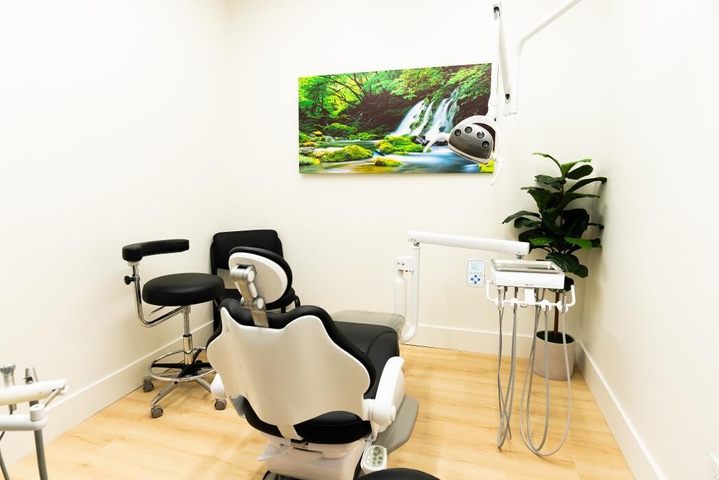 Images Only Crowns - Las Vegas