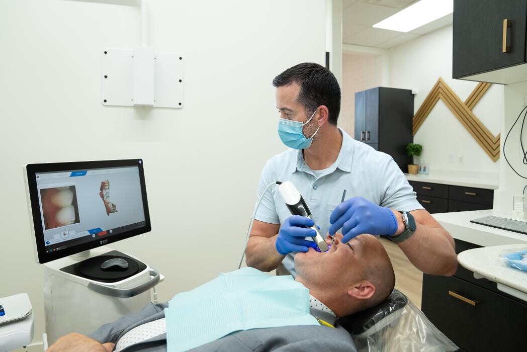 Images Only Crowns - Las Vegas